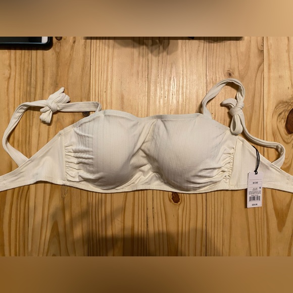 NWT Shade and Shore Bathing Suit Top - Picture 1 of 5